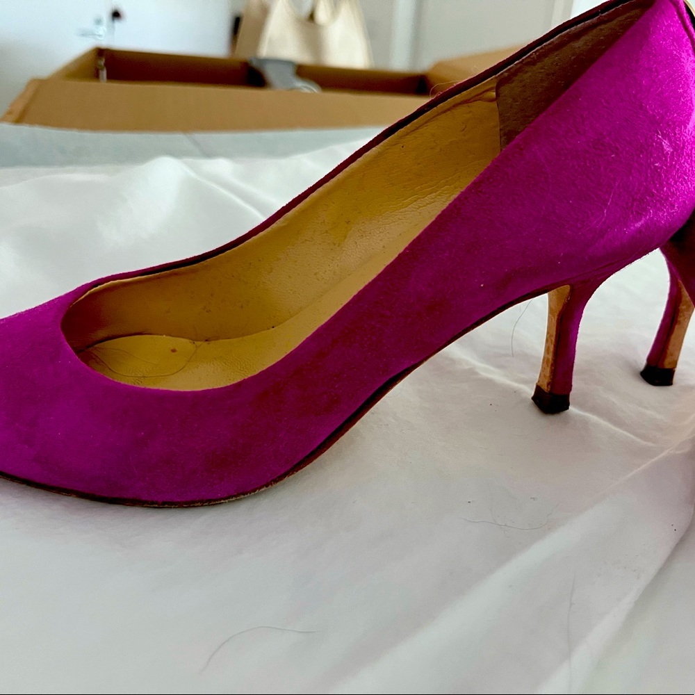 Hot pink suede kitten heel pump